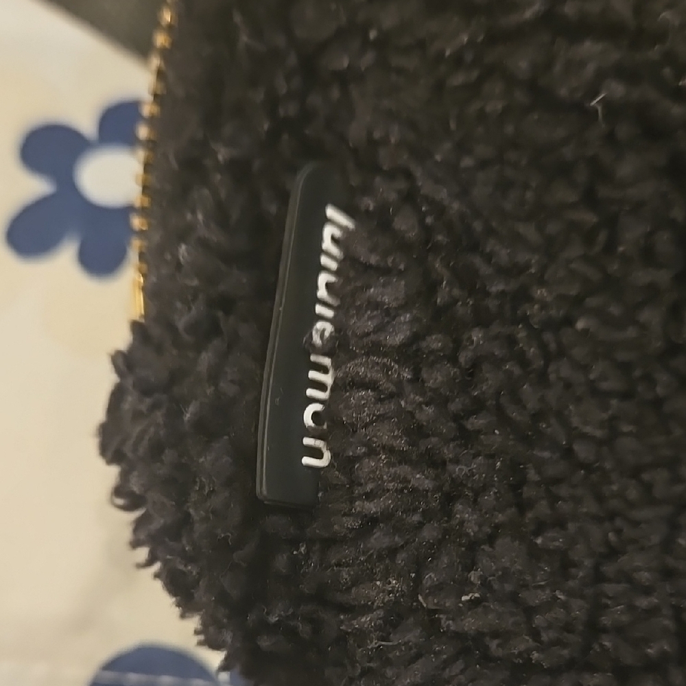 Lululemon Black Fuzzy Crossbody Bag - Picture 3 of 8